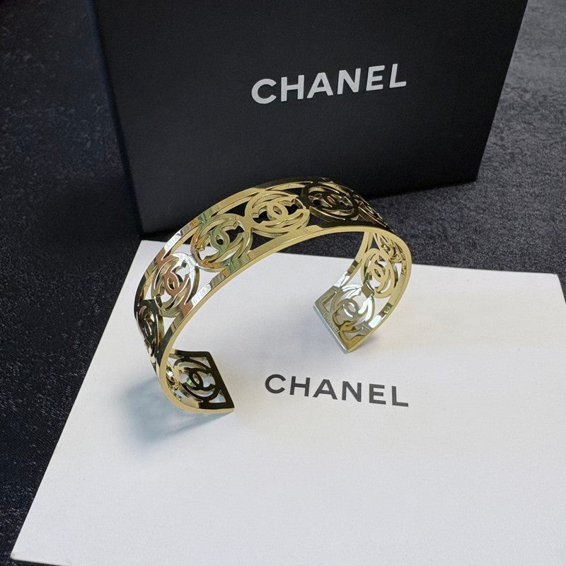 CC Wide Gold Bracelet