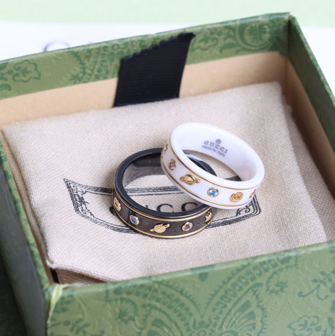 GG Icon With Gemstones Corundum Ring