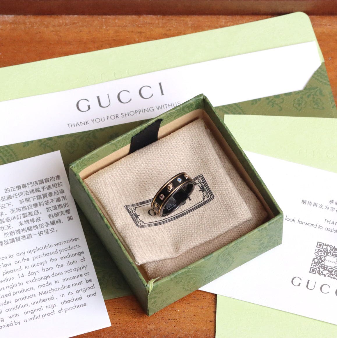 GG Icon With Gemstones Corundum Ring