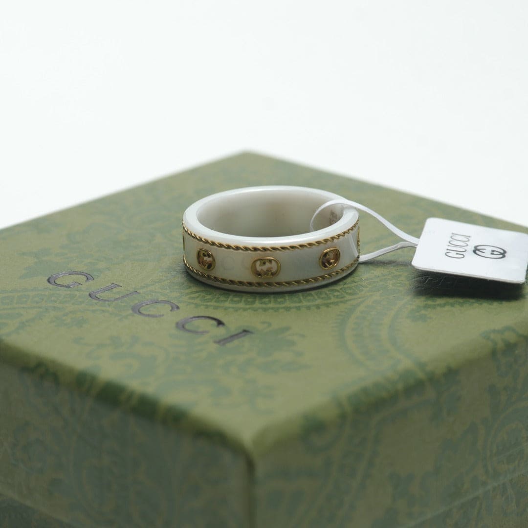 GG Interlocking G Icon White Zirconia Ring