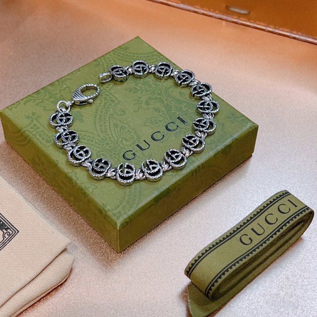 GG Interlocking G Bracelet