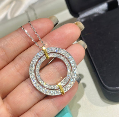 Tiff Edge Circle Diamond Pendant Necklace