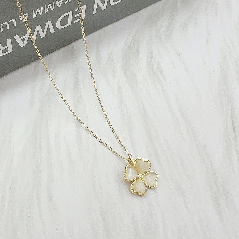 Eye Stone Clover Necklace