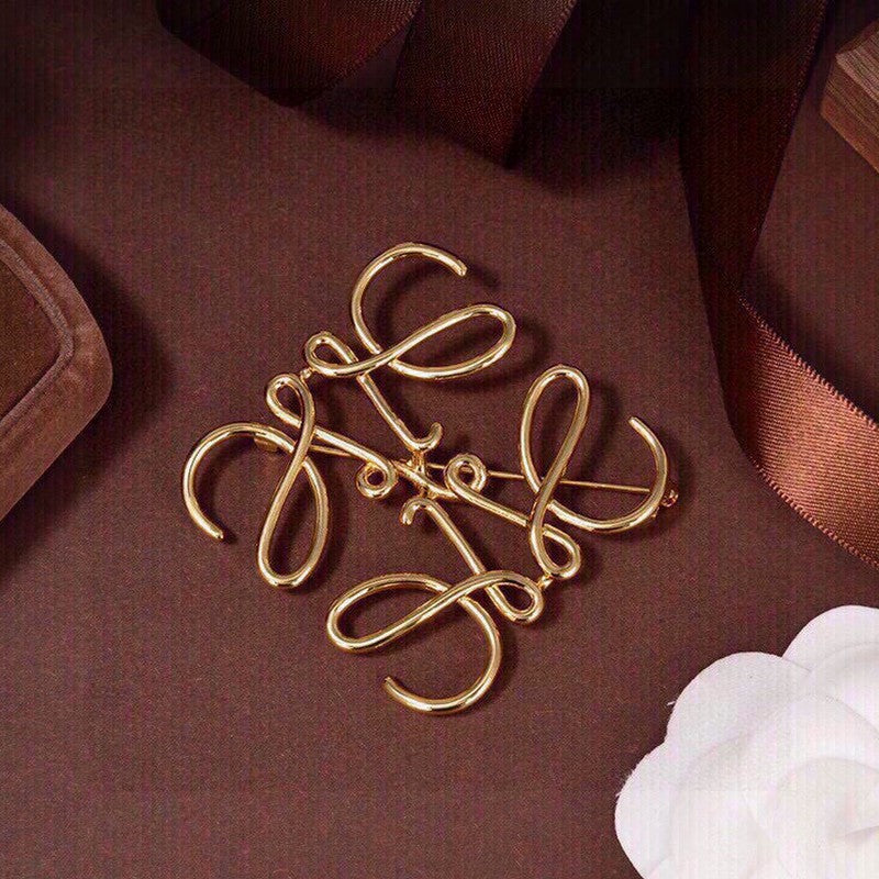 Loe Anagram Gold Brooch