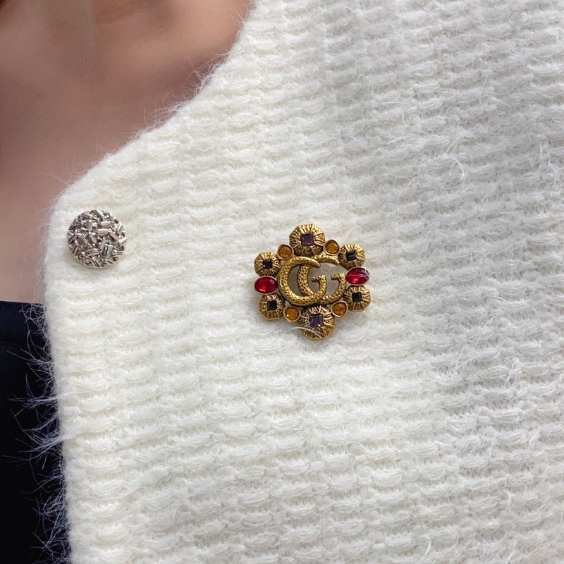 GG Flower Crystal Brooch