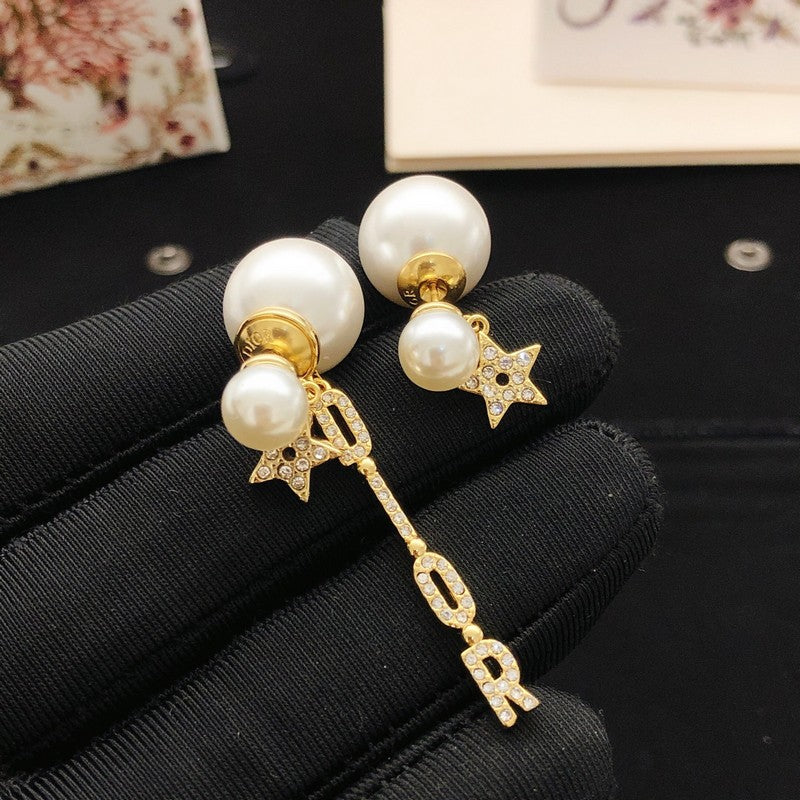 CD Tribales Star Pearl Earrings