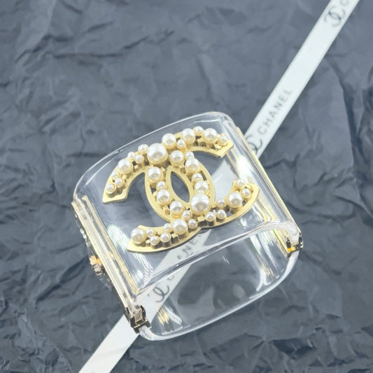CC Pearl Resin Bracelet