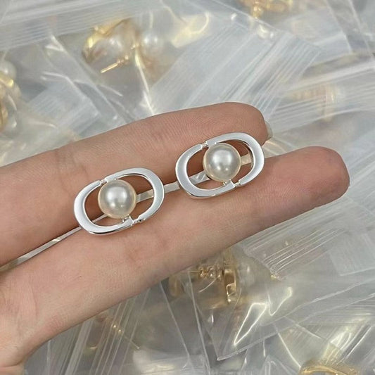 CD Pearl Earrings