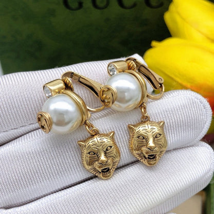 GG Lion Pearl Earrings