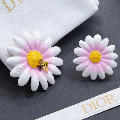 CD Pink & White Flower Brooch