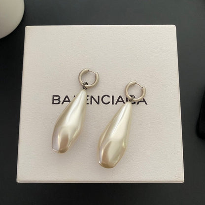 BB Long Pearl Earrings