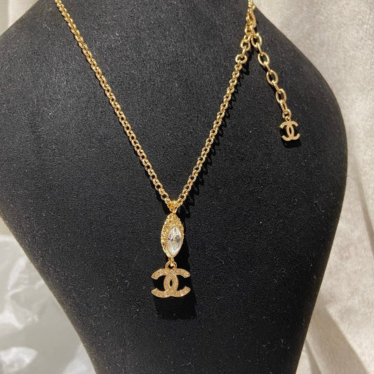 CC 26C Vintage Diamond Pendant Necklace