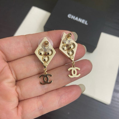 CC Rhombic Pearl Pendant Earrings