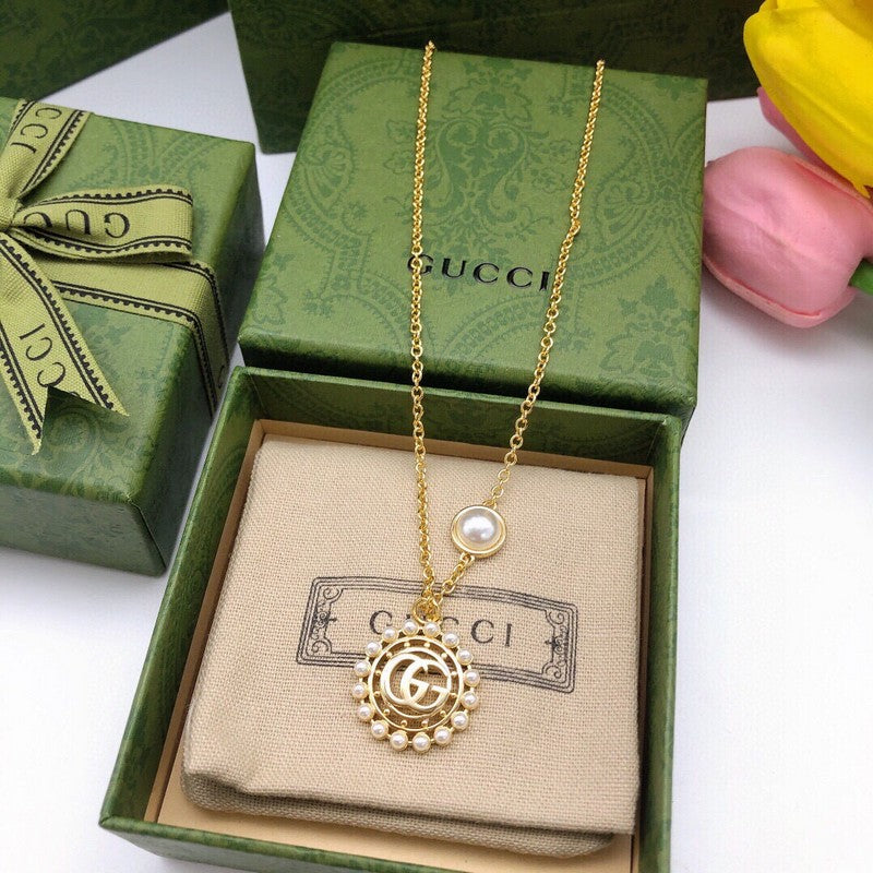 GG Pearl Round Gold Chain Necklace