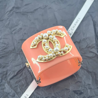 CC Pearl Resin Bracelet