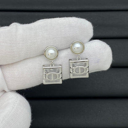 CD Pearl Gold Earrings