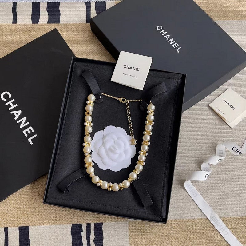 CC 26P Pearl & Gold Chain Necklace