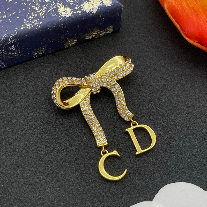 CD Bow Tie Diamond Gold Brooch