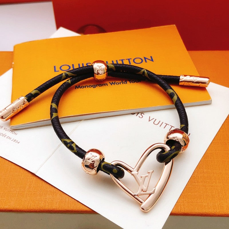 Louis Heart Charm Bracelet