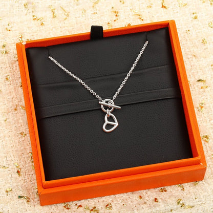 Herm Cache Coeur Amulette Pendant Necklace