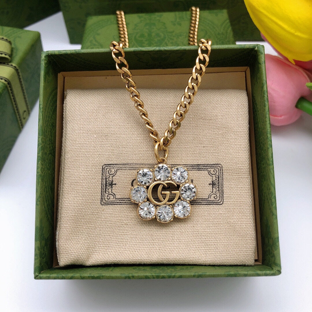 GG Flower Crystals Necklace