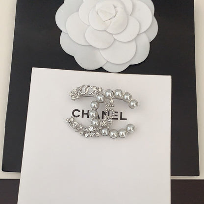 CC NO.5 Diamond & Pearl Brooch