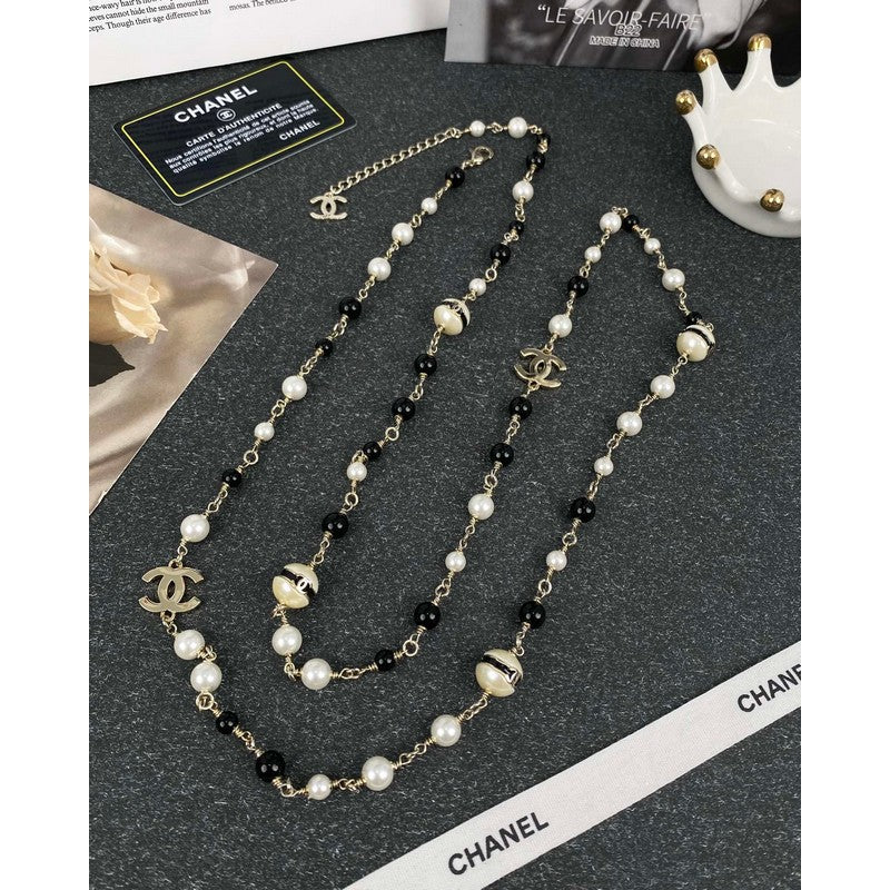 CC Black & White Beads Pearl Long Necklace
