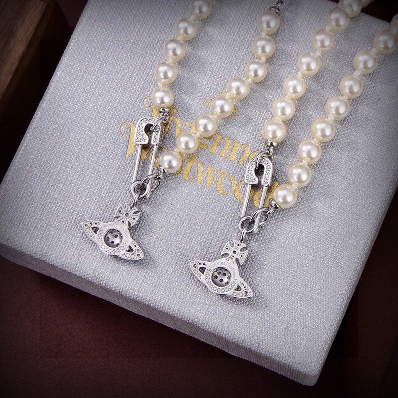 Vivienne West Mini Bas Relief Pearls Necklace