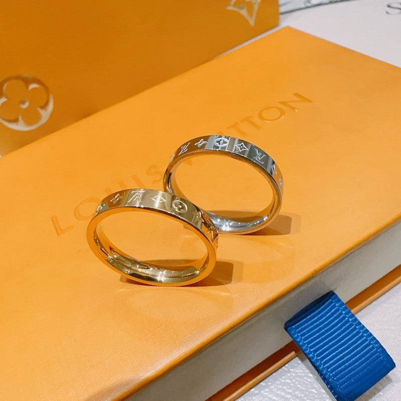 Louis Instinct Set of Two Gold Rings