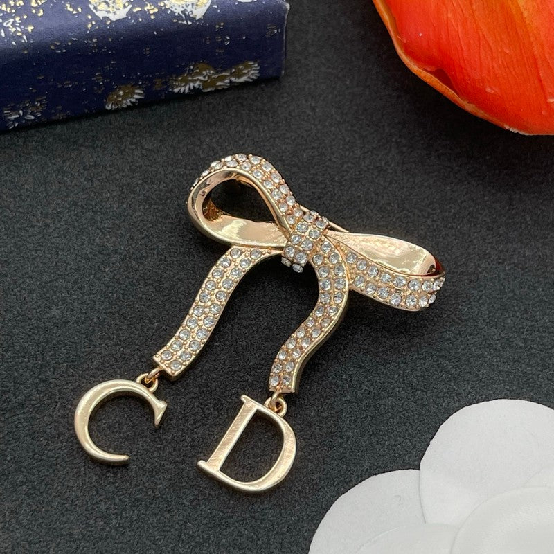 CD Bow Tie Diamond Gold Brooch