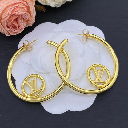 Louis Louise Hoop Round Earrings