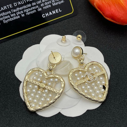 CC Gold Hear Pearl Earrings