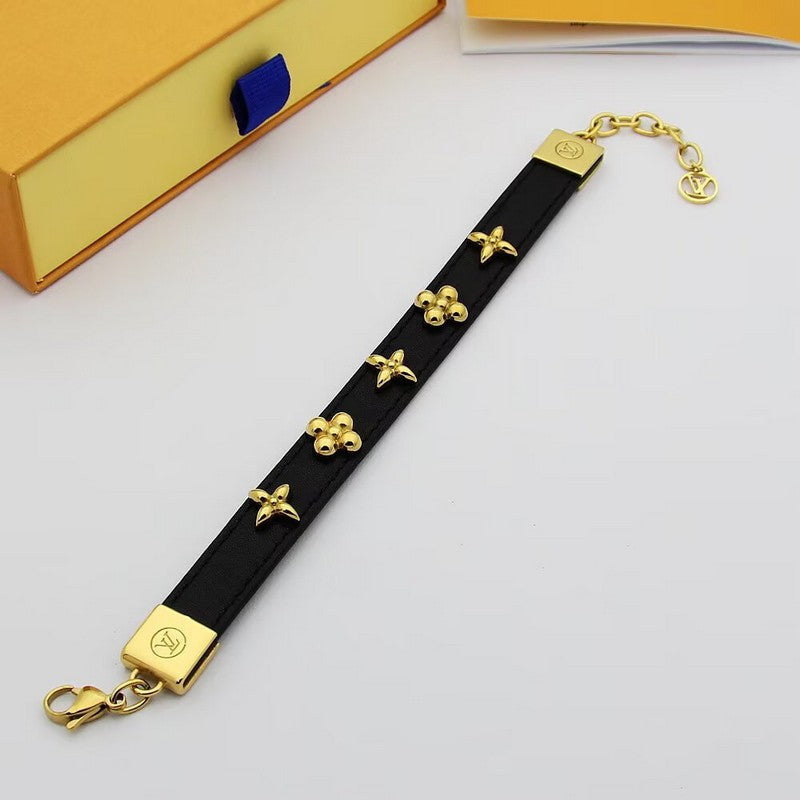 Louis Fleurs Rivets Bracelet