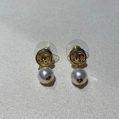 CC 26P Pearl Drop Gold Earrings