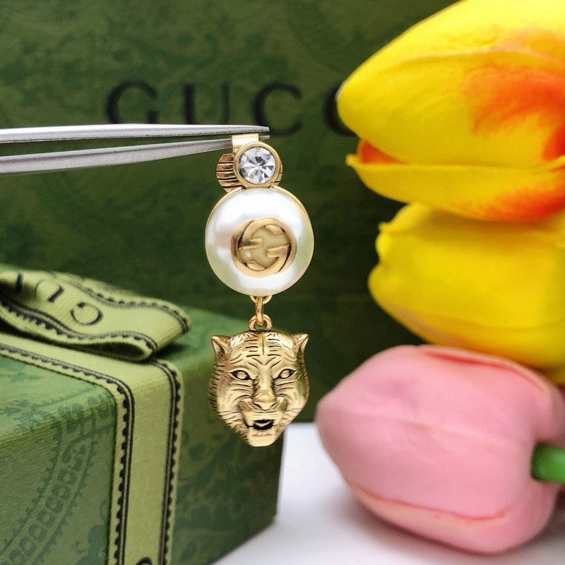 GG Lion Pearl Earrings