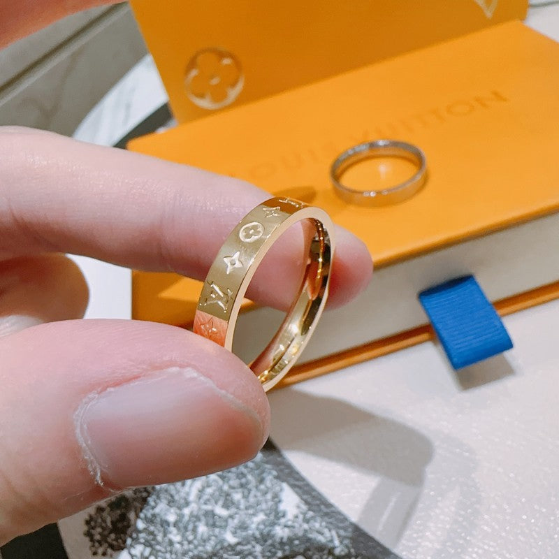 Louis Instinct Set of Two Gold Rings