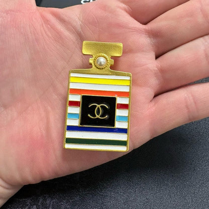 CC Color Perfume Brooch