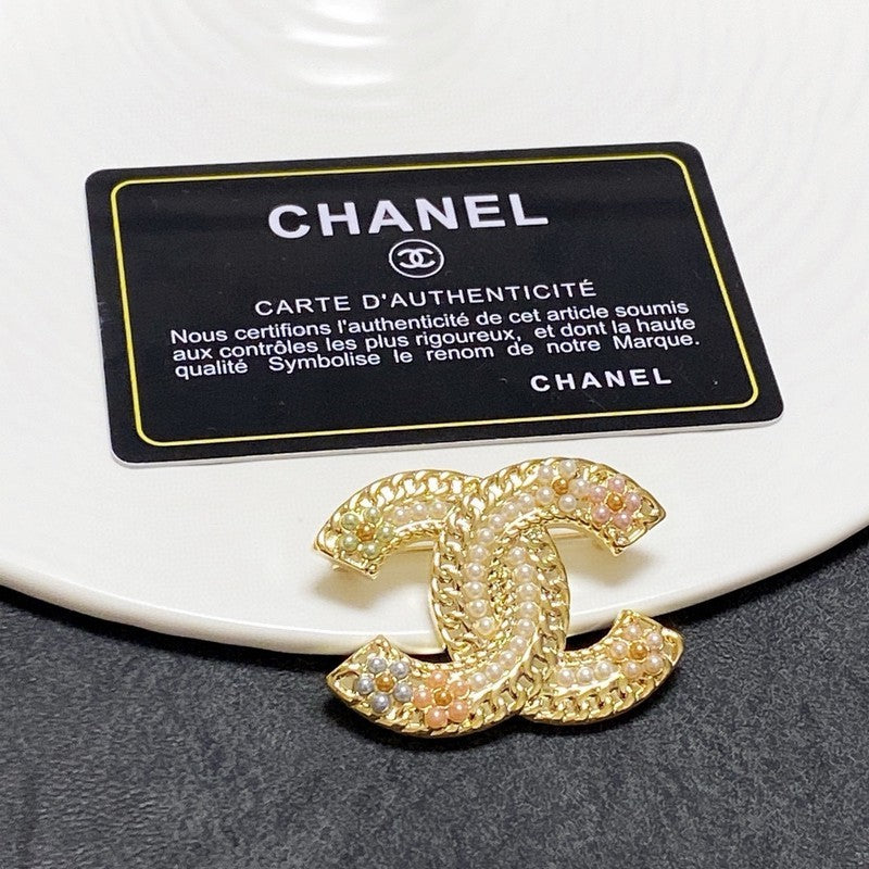 CC Pearl Gold Brooch