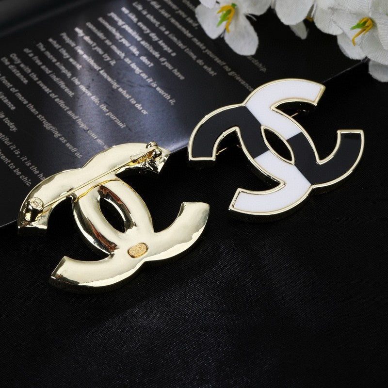 CC Pink & White Gold Brooch