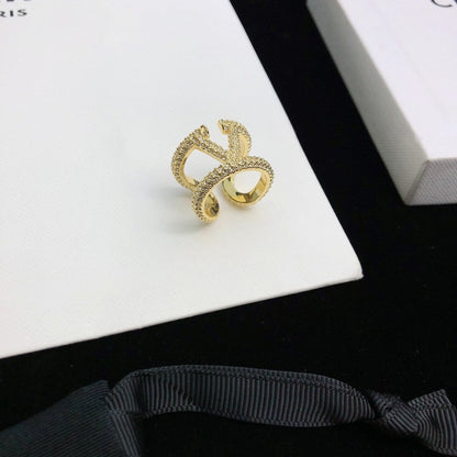 Vlogo Signature Diamond Ring