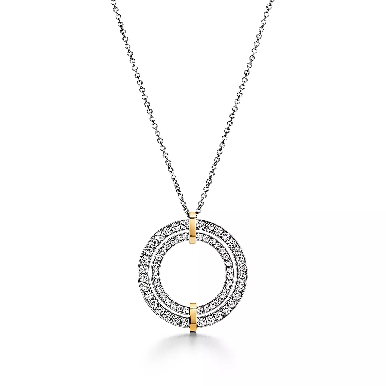 Tiff Edge Circle Diamond Pendant Necklace